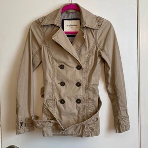 Abercrombie kids size XL beige jacket